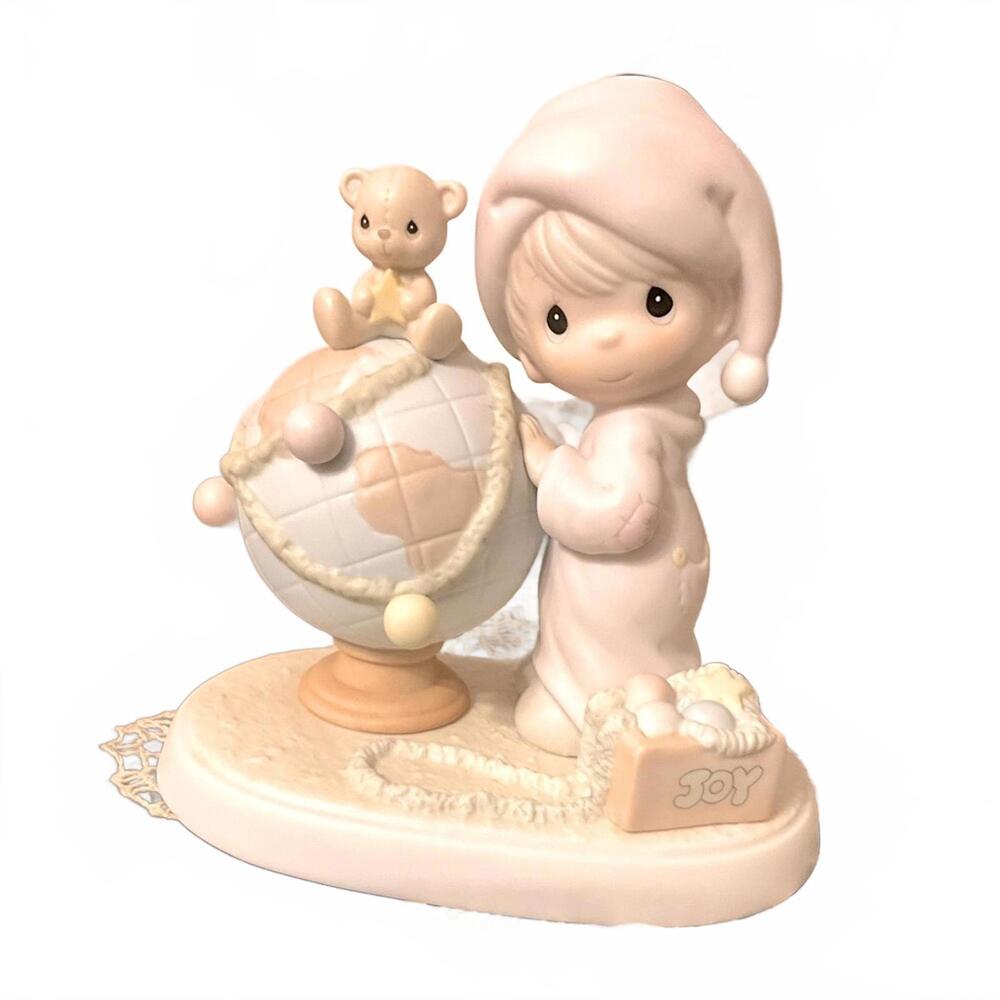 Vintage Precious Moments Christmas Figurine